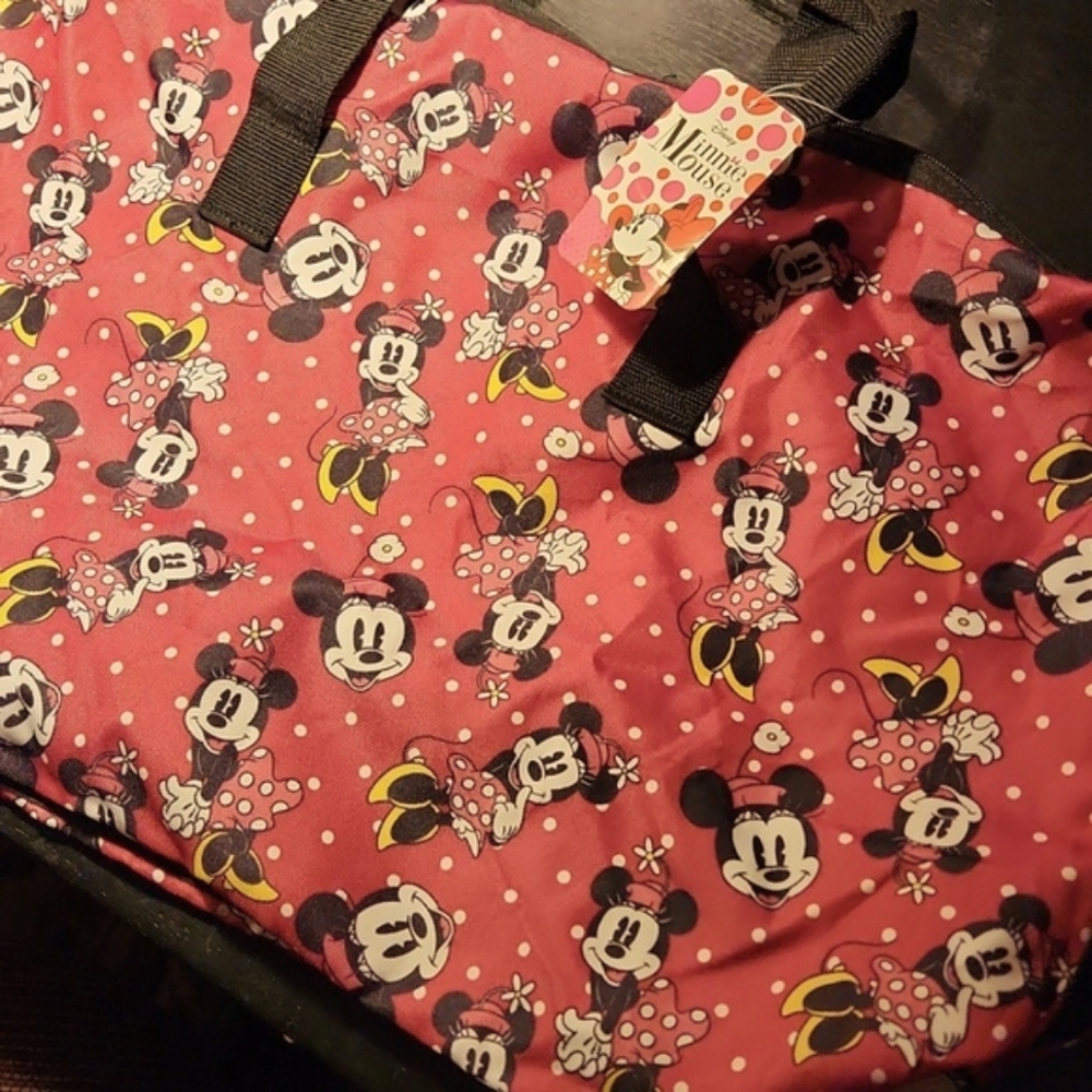 NWT Minnie Mouse Large Polyester duffle bag. Great for travel or ballet dance